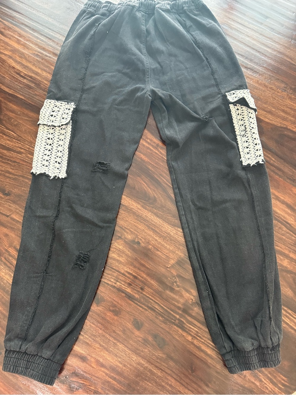 POL SMP494 Black Crochet Pocket Jogger Pants | Boho Cargo | NWOT - Picture 4 of 4